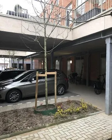 Benb Op De Trans, Op Best! Apartment
